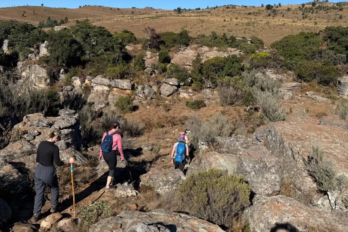 People on hike at Bermanzi